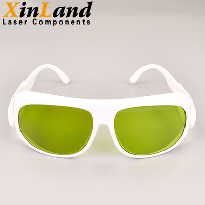 1070nm de Veiligheidsbril OD4+ VLT60% van de vezellaser de Groene Beschermende brillen van de Lens Beschermende Laser voor 190~450nm en 800~1100nm